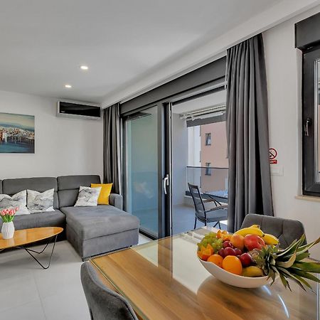 Apartment Sky Makarska Eksteriør billede