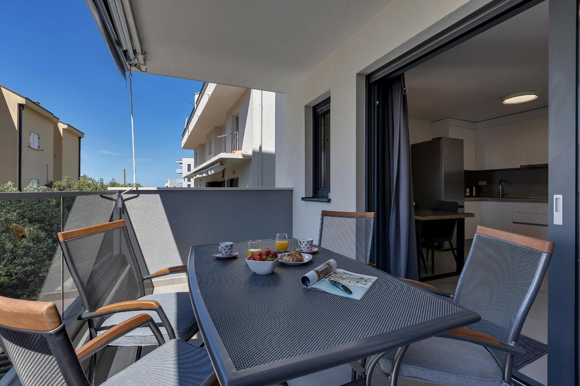Apartment Sky Makarska Eksteriør billede